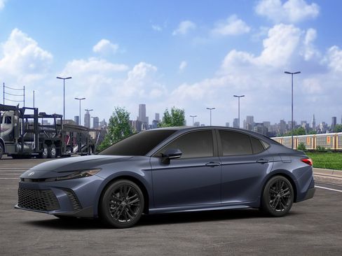 New 2026 Toyota Camry SE AWD/4WD image 2