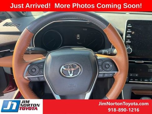 Used 2021 Toyota Avalon Limited w/ Advanced Safety Package image 13