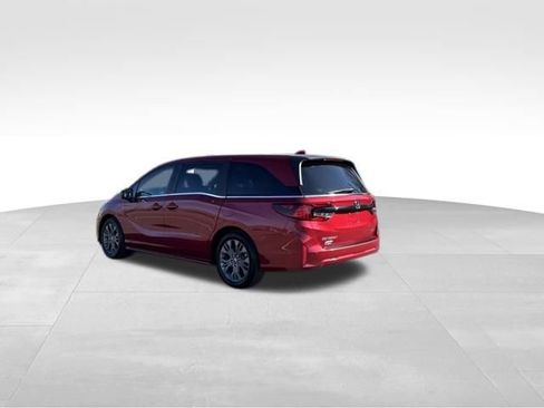 Certified 2025 Honda Odyssey Touring image 3