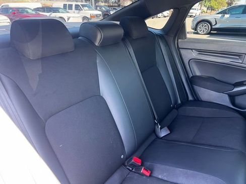 Used 2024 Honda Civic Sport image 25