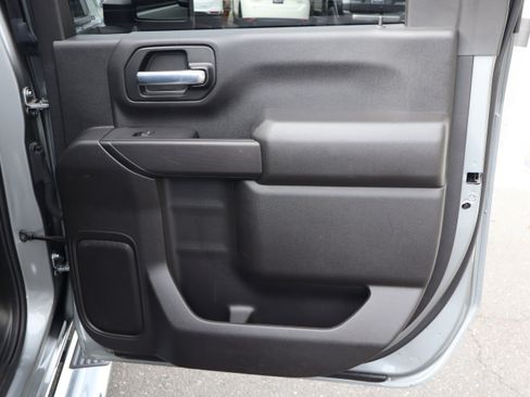 Certified 2025 Chevrolet Silverado 2500 Custom w/ Custom Value Package image 32