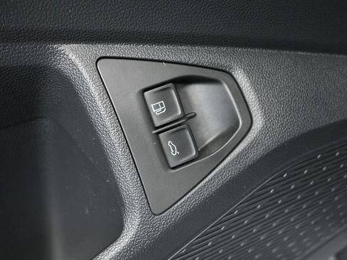 Used 2024 Volkswagen Jetta SE FWD image 16
