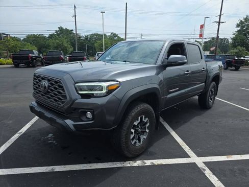 Used 2023 Toyota Tacoma TRD Off-Road AWD/4WD image 2