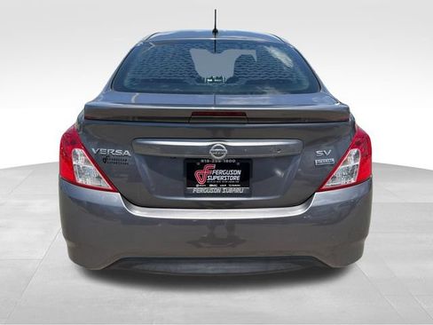 Used 2018 Nissan Versa SV w/ SV Special Edition FWD image 6
