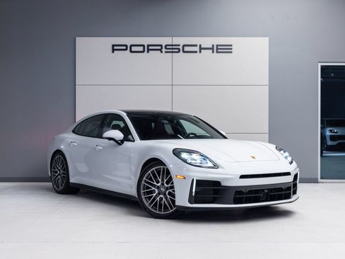 Certified 2024 Porsche Panamera RWD image 9