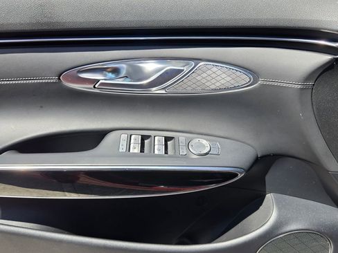 Used 2023 Genesis GV70 2.5T AWD/4WD image 26