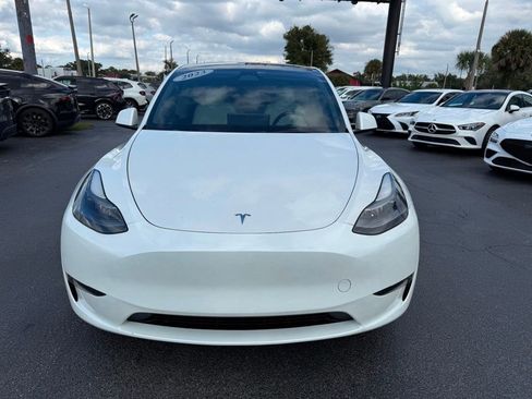 Used 2023 Tesla Model Y Long Range image 2