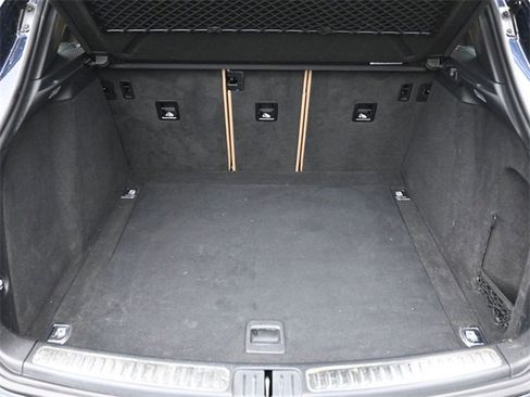 Used 2019 Porsche Macan image 42