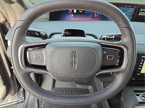 New 2025 Lincoln Navigator Reserve w/ Jet Appearance Package image 24