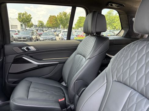 New 2027 BMW X7 xDrive40i w/ M Sport Package AWD/4WD image 33