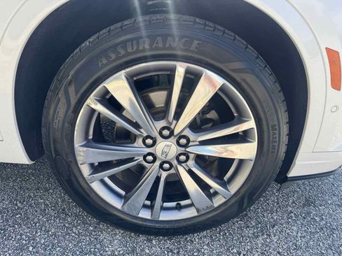 Used 2020 Cadillac XT6 Premium Luxury FWD image 37