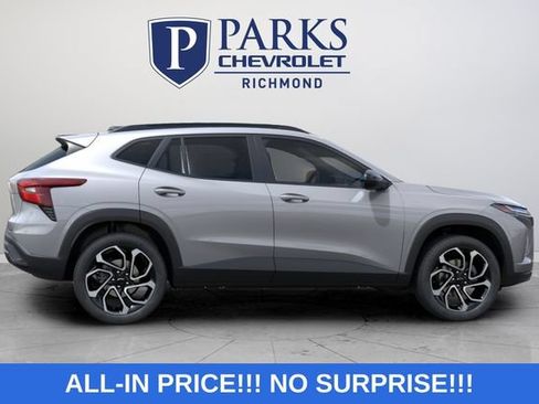 New 2026 Chevrolet Trax RS FWD image 8