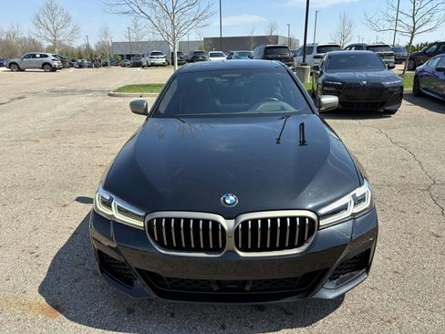 Used 2021 BMW M550i xDrive w/ Dynamic Handling Package image 2