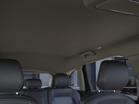 New 2026 Lincoln Nautilus Premier AWD/4WD image 21