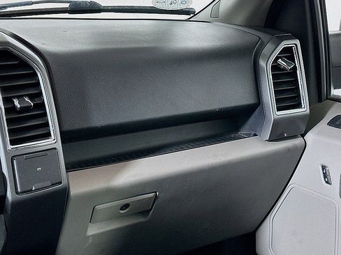 Used 2016 Ford F150 XLT image 20