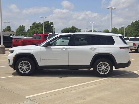 Used 2023 Jeep Grand Cherokee L Laredo AWD/4WD image 4