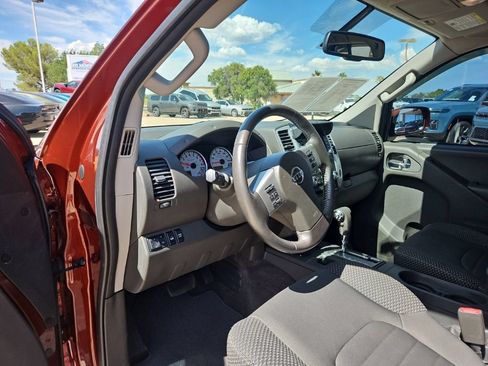 Used 2016 Nissan Frontier PRO-4X AWD/4WD image 11