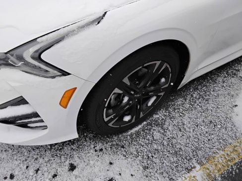 Used 2022 Kia K5 GT-Line w/ GT-Line Awd Premium Package image 12