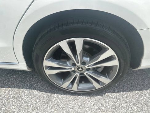 Used 2019 Mercedes-Benz C 300 4MATIC Sedan image 9