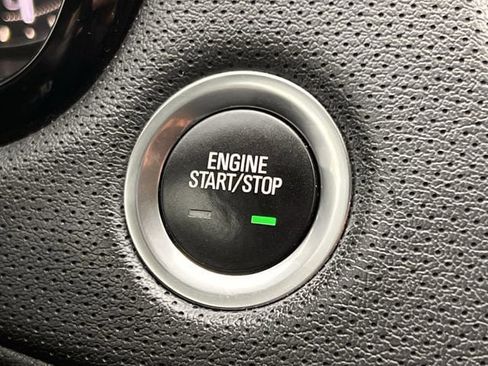 Used 2018 Cadillac XT5 Premium Luxury image 18