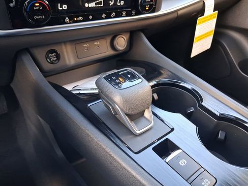 New 2026 Nissan Rogue SV FWD image 10