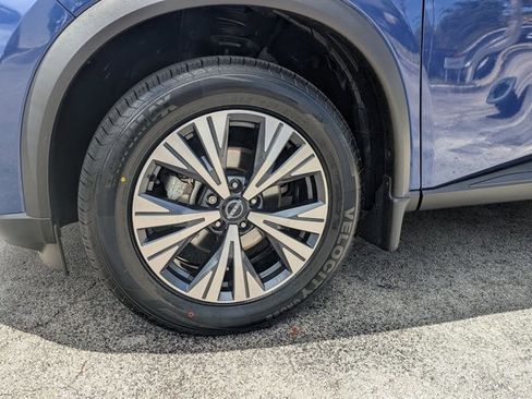 Certified 2023 Nissan Rogue SV image 22