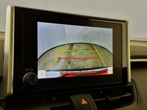 Certified 2024 Toyota RAV4 XLE w/ Convenience Package image 18