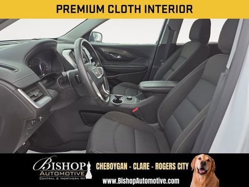 Used 2024 GMC Terrain SLE w/ LPO, Floor Liner Package FWD image 5