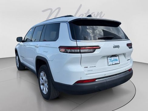 Used 2022 Jeep Grand Cherokee L Limited AWD/4WD image 3