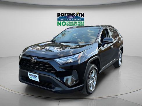 Used 2024 Toyota RAV4 XLE AWD/4WD image 17