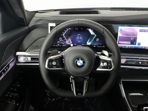 New 2026 BMW 760i xDrive w/ Executive Package image 3