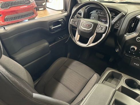 Used 2020 GMC Sierra 1500 Elevation w/ Elevation Value Package image 15
