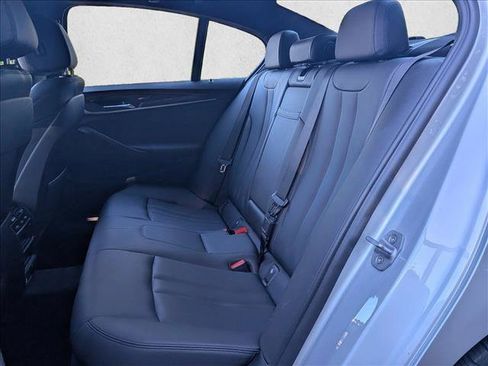 Used 2018 BMW 530i xDrive AWD/4WD image 17