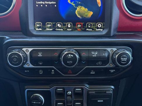 Used 2021 Jeep Wrangler Unlimited Rubicon w/ Uconnect 4C Nav & Sound Group AWD/4WD image 17