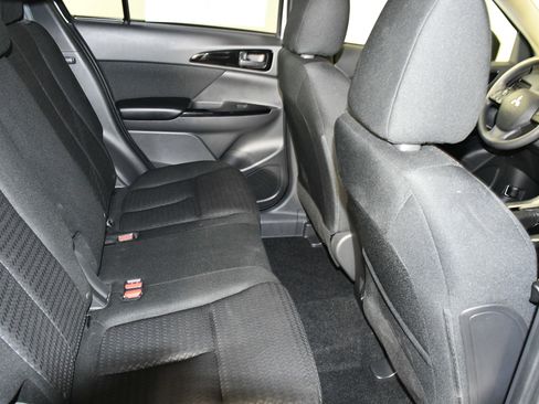 Used 2024 Mitsubishi Eclipse Cross LE image 43