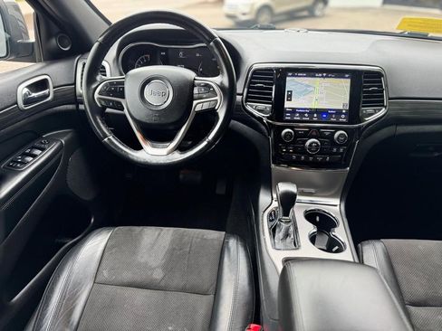 Used 2019 Jeep Grand Cherokee Altitude AWD/4WD image 20
