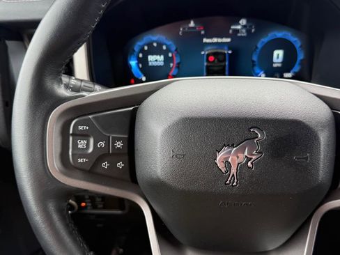 Used 2025 Ford Bronco Outer Banks AWD/4WD image 15