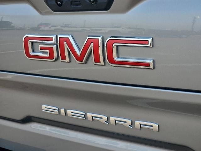 Certified 2025 GMC Sierra 1500 SLT RWD image 28