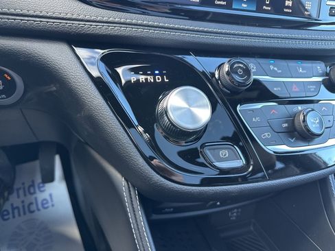 New 2026 Chrysler Pacifica Limited image 74