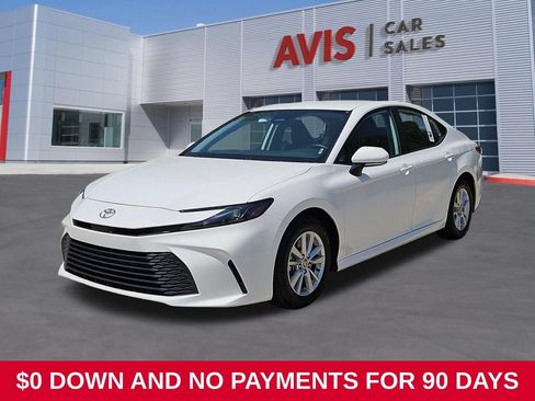 Used 2025 Toyota Camry LE FWD image 1