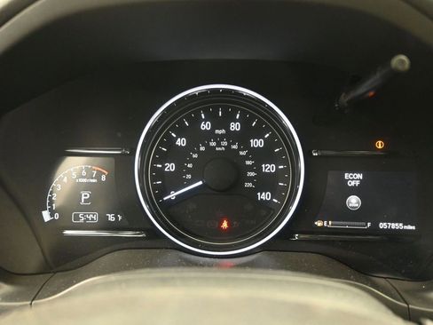 Used 2021 Honda HR-V EX-L image 11