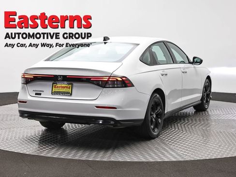 Used 2025 Honda Accord SE image 5