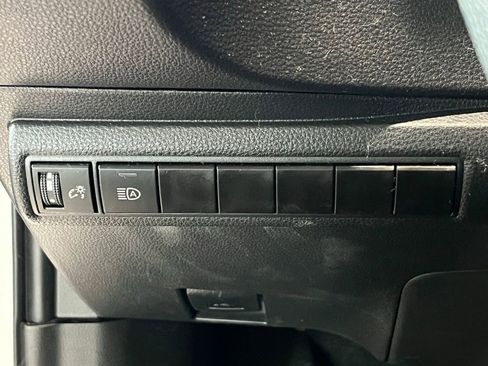 Used 2024 Toyota Corolla LE FWD image 30