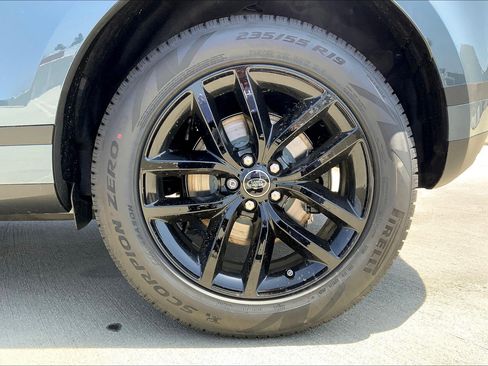 New 2026 Land Rover Range Rover Evoque S image 17