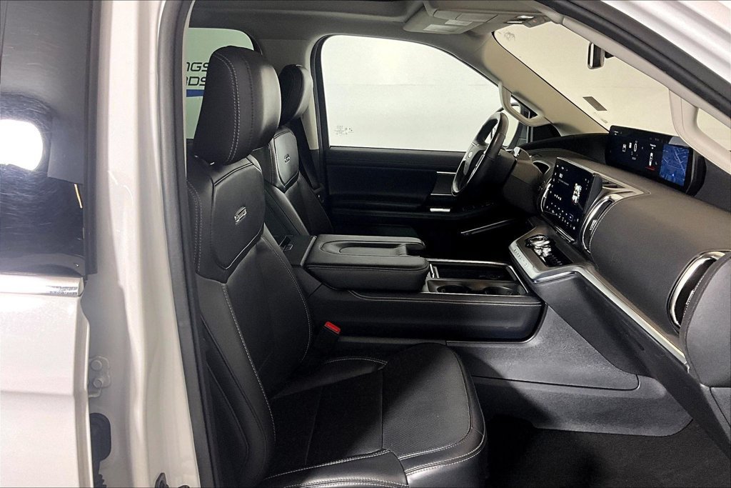 Certified 2025 Ford Expedition Max Platinum AWD/4WD image 6