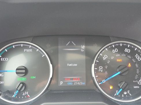 Certified 2021 Toyota RAV4 XLE w/ Convenience Package image 26