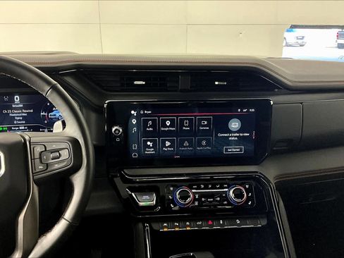 Used 2024 GMC Sierra 1500 AT4 w/ Technology Package image 7