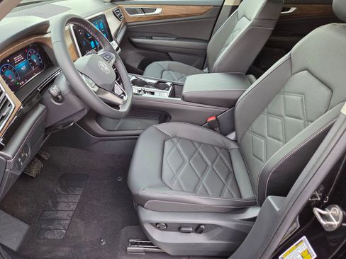 New 2026 Volkswagen Atlas SE FWD image 6