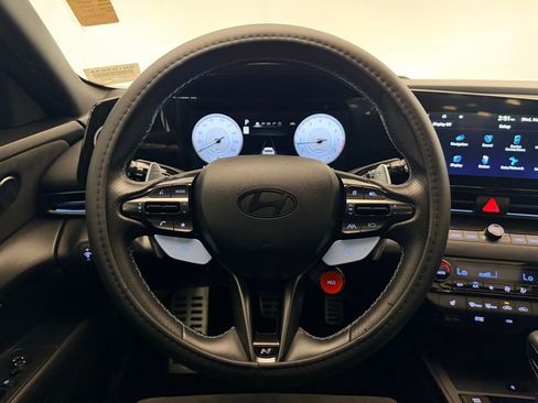 Used 2025 Hyundai Elantra N image 15