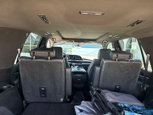 Used 2022 Cadillac Escalade Sport RWD image 10